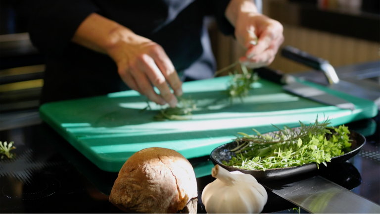 Les acteurs de la chaîne de valeur ajoutée: Cuisinière